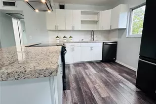 850 SW 133rd Terrace, Pembroke Pines, FL 33027 - Photo 9