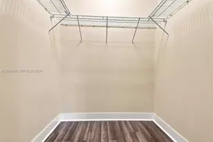 10455 NW 82nd St, Doral, FL 33178 - Photo 13