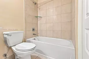 10455 NW 82nd St, Doral, FL 33178 - Photo 23
