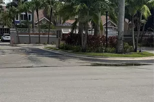 15680 SW 106th Ln, Miami, FL 33196 - Photo 5
