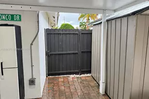 5260 NW 184th Ln, Miami Gardens, FL 33055 - Photo 23