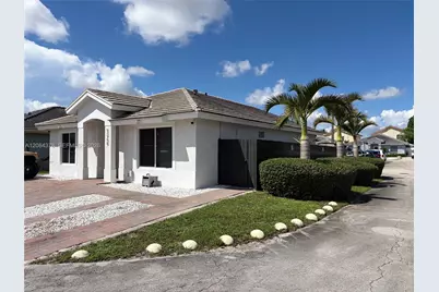 5260 NW 184th Ln, Miami Gardens, FL 33055 - Photo 1