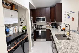5260 NW 184th Ln, Miami Gardens, FL 33055 - Photo 7