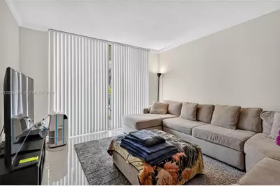 2000 N Bayshore Dr #317, Miami, FL 33137 - Photo 5