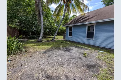 520 NE 129th St, North Miami, FL 33161 - Photo 19