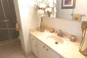 4400 Hillcrest Dr, Hollywood, FL 33021 - Photo 7