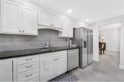 4250 Galt Ocean Dr #1J, Fort Lauderdale, FL 33308 - Photo 3