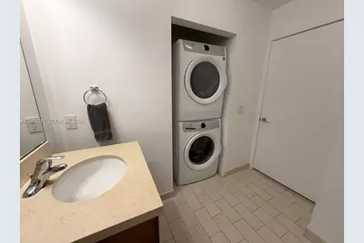 79 SW 12th St #2410-S, Miami, FL 33130 - Photo 9