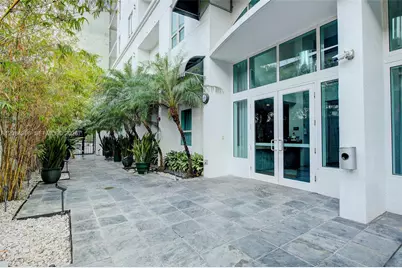 234 NE 3rd St #UPH01, Miami, FL 33132 - Photo 31