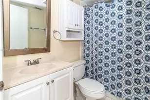 2220 SE 27th Dr, Homestead, FL 33035 - Photo 13