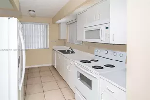 2220 SE 27th Dr, Homestead, FL 33035 - Photo 7