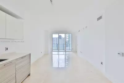 1300 Brickell Bay Dr #1206, Miami, FL 33131 - Photo 3