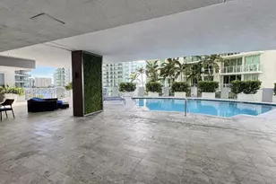 170 SE 14th St, Miami, FL 33131 - Photo 27