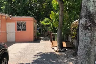 770 E 17th St, Hialeah, FL 33010 - Photo 5