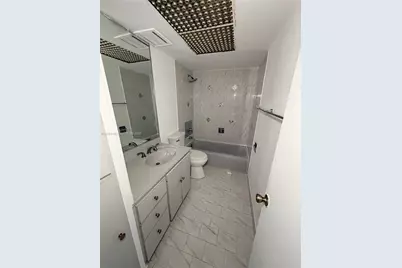 7006 W 17th Ct, Hialeah, FL 33014 - Photo 21