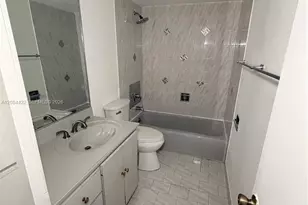 7006 W 17th Ct, Hialeah, FL 33014 - Photo 21