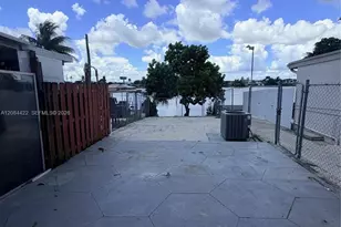 7006 W 17th Ct, Hialeah, FL 33014 - Photo 23