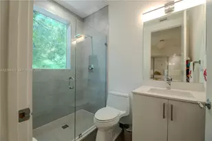 3167 Gifford Ln, Miami, FL 33133 - Photo 19
