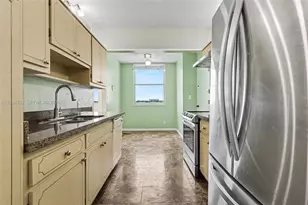 4330 Hillcrest Dr, Hollywood, FL 33021 - Photo 11