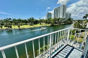 1740 NW N River Dr, Miami, FL 33125 - Photo 9
