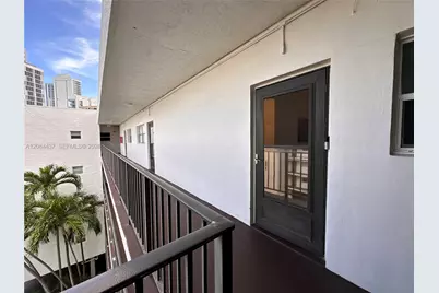 201 178th Dr #527, Sunny Isles Beach, FL 33160 - Photo 9