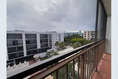 201 178th Dr #527, Sunny Isles Beach, FL 33160 - Photo 33