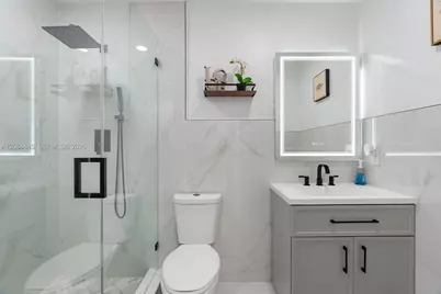 17374 NW 66th Pl, Hialeah, FL 33015 - Photo 25
