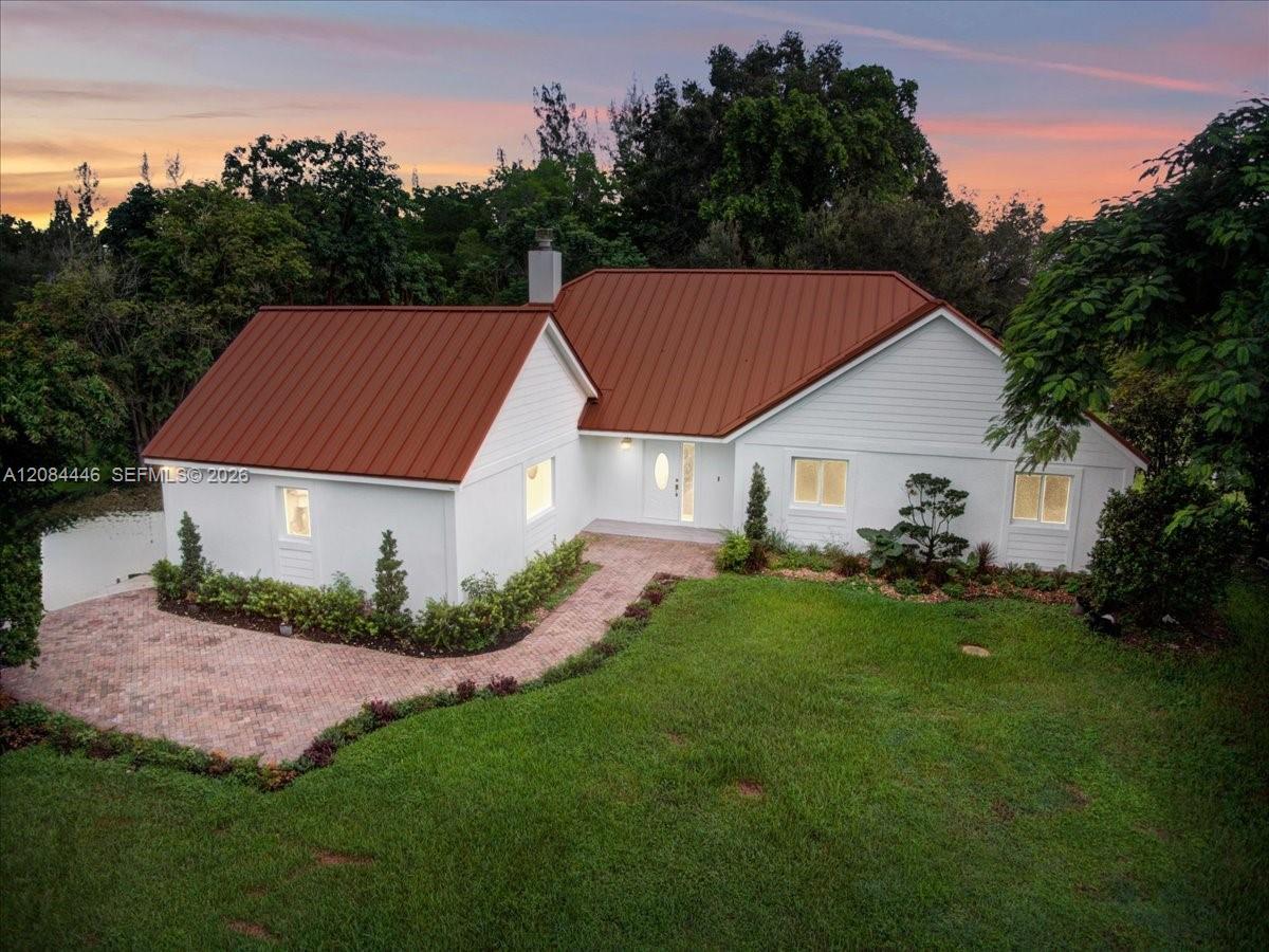 5600 SW 195th Terrace - 5600 SW 195th Terrace, Southwest Ranches, FL 33332 Luxury Property | Jose Angel Pina