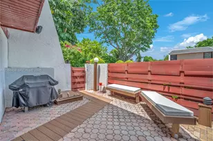 3908 Parkside Ln, Hollywood, FL 33021 - Photo 39