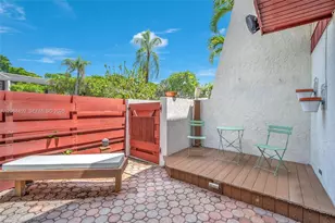 3908 Parkside Ln, Hollywood, FL 33021 - Photo 35