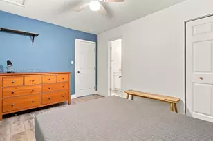 7981 NW 12th Pl, Miami, FL 33147 - Photo 9