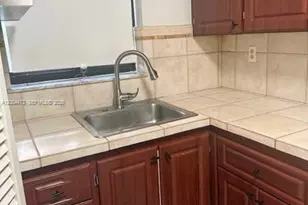 10851 SW 2nd St, Sweetwater, FL 33174 - Photo 5