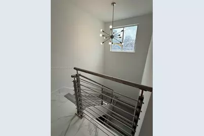 2100 NW 102nd St #2, Miami, FL 33147 - Photo 9
