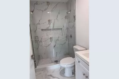 2100 NW 102nd St #2, Miami, FL 33147 - Photo 17