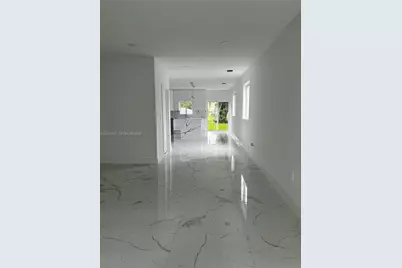 2100 NW 102nd St #2, Miami, FL 33147 - Photo 29