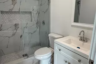 2100 NW 102nd St, Miami, FL 33147 - Photo 13