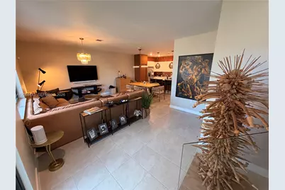 8316 NW 43rd St, Doral, FL 33166 - Photo 11