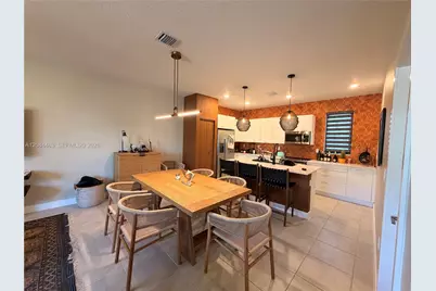 8316 NW 43rd St, Doral, FL 33166 - Photo 7