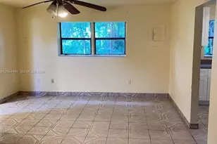 14805 NE 10th Ct, Miami, FL 33161 - Photo 5