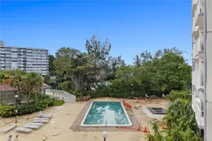 1200 NE Miami Gardens Dr, Miami, FL 33179 - Photo 23