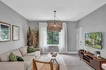 1431 Lincoln Ter #3, Miami Beach, FL 33139 - Photo 9