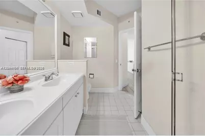 17145 N Bay Rd #4304, Sunny Isles Beach, FL 33160 - Photo 23