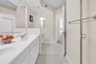 17145 N Bay Rd, Sunny Isles Beach, FL 33160 - Photo 23