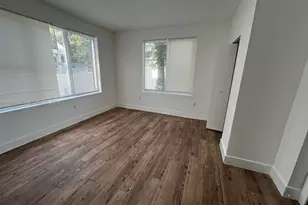 321 SW 9th Ave, Miami, FL 33130 - Photo 9