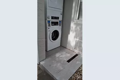 321 SW 9th Ave #07, Miami, FL 33130 - Photo 11