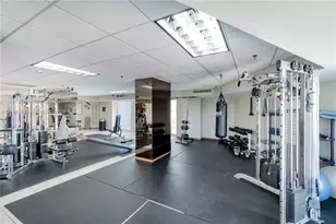 2401 Collins Ave, Miami Beach, FL 33140 - Photo 29
