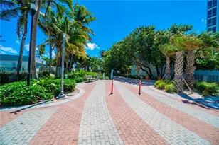 2401 Collins Ave, Miami Beach, FL 33140 - Photo 25