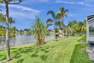 10261 SW 13th St, Pembroke Pines, FL 33025 - Photo 3