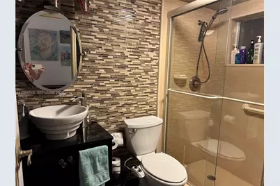 2308 N 37th Ave, Hollywood, FL 33021 - Photo 17