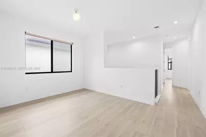4402 NW 81st Ave, Doral, FL 33166 - Photo 17